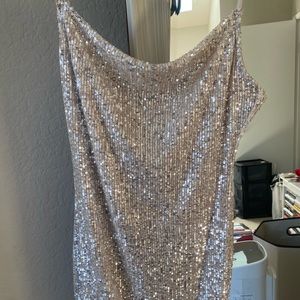 Sparkly squint dress!